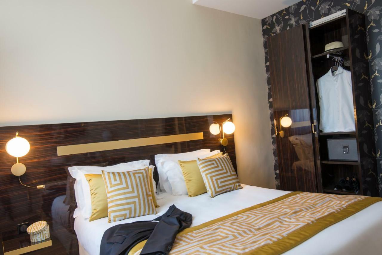 Carlton Hotel 4*